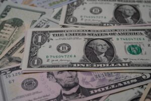 Could Americans Sue Over Economic Damage Caused By War Without Congress - Featured image