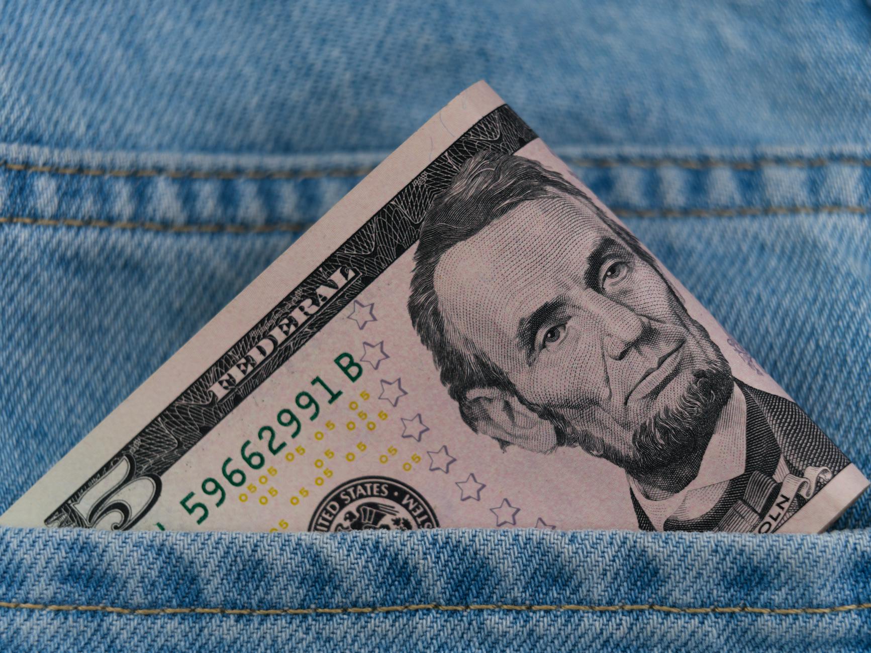 Dollar General Price Overcharge Settlement: What Happens If You Miss The Deadline - Featured image
