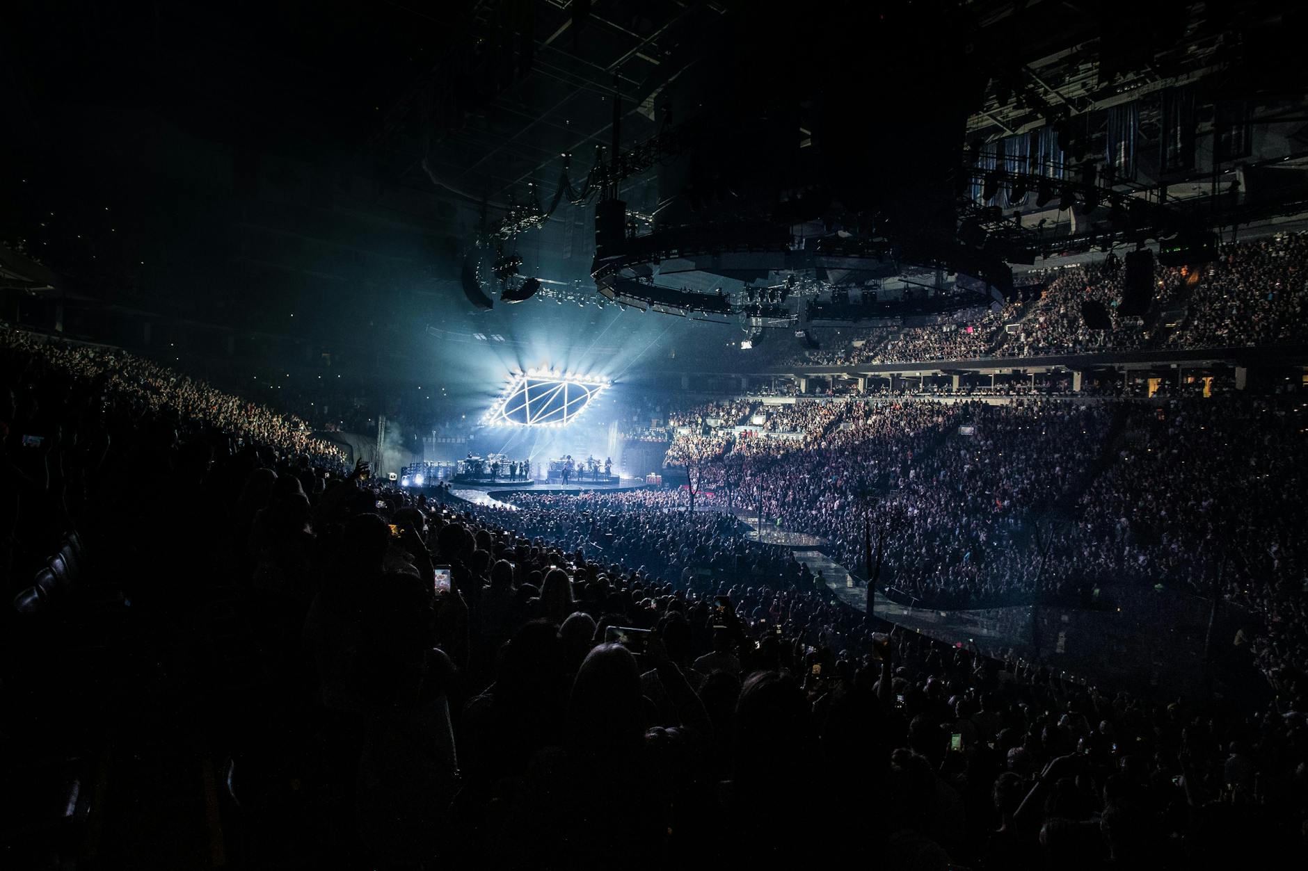 How Do U.S. Concert Fees Compare to Other Countries?