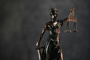 How to File a Class Action Lawsuit Against a Hospital for Malpractice - Featured image
