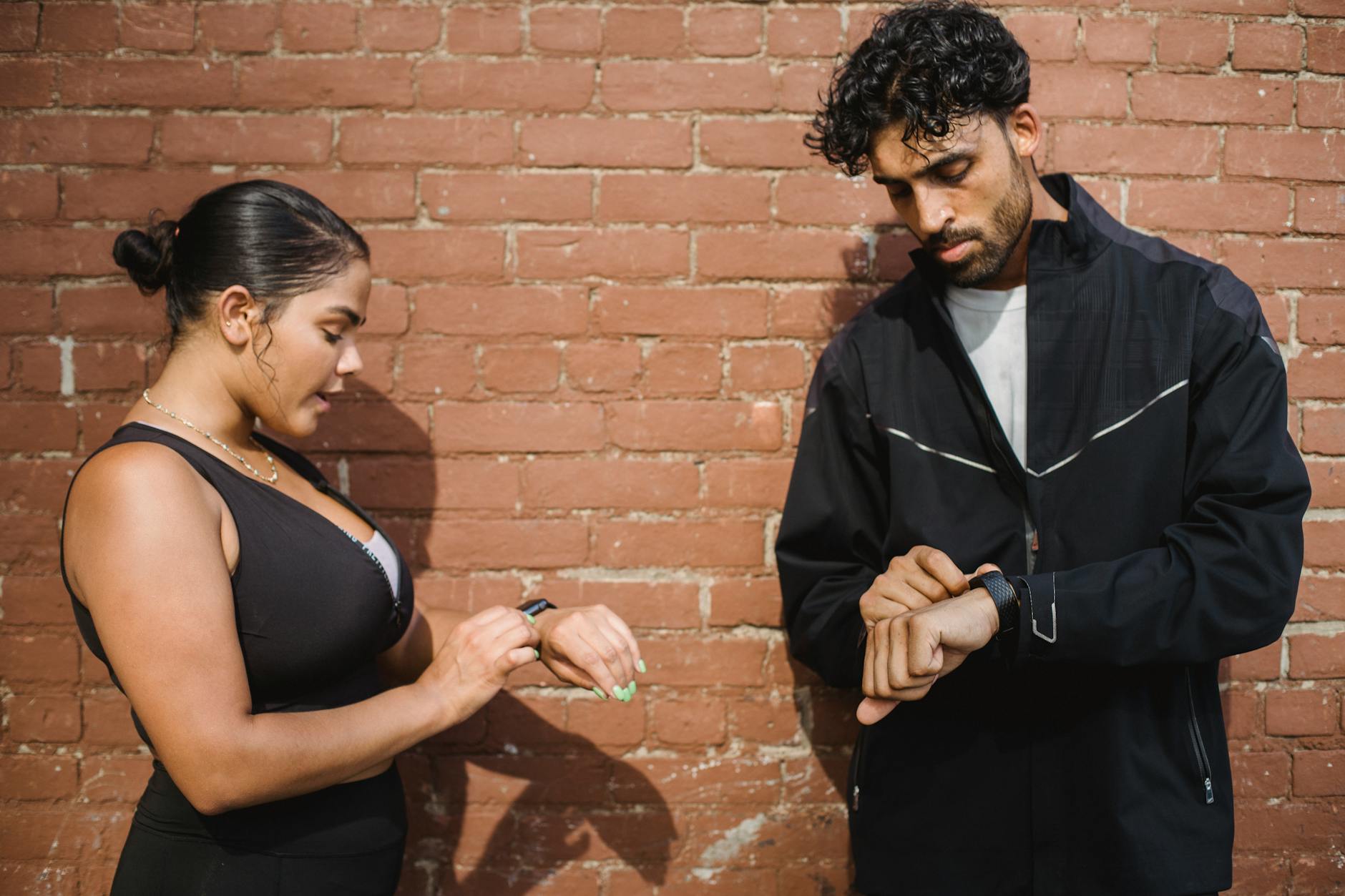 Lawsuit Claims Whoop Fitness Tracker Shared Heart Rate Variability Data With Life Insurers - Featured image