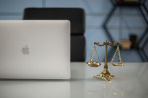 No Verdict Yet in Lawsuit That Could Impact Social Media Industry - Featured image