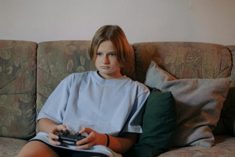 Video game addiction lawsuit settlement amounts 2026 - teenager gaming