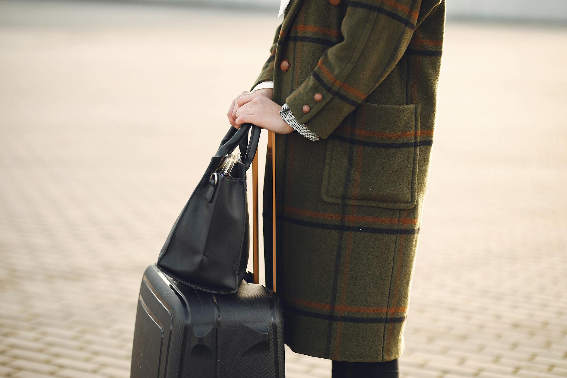 What the Lawsuit Alleges About Frontier's Baggage Fee Practices