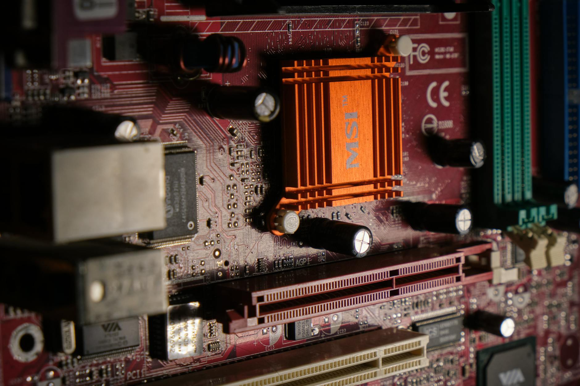 What Was the ASUS Motherboard Defect and How Was It Resolved?