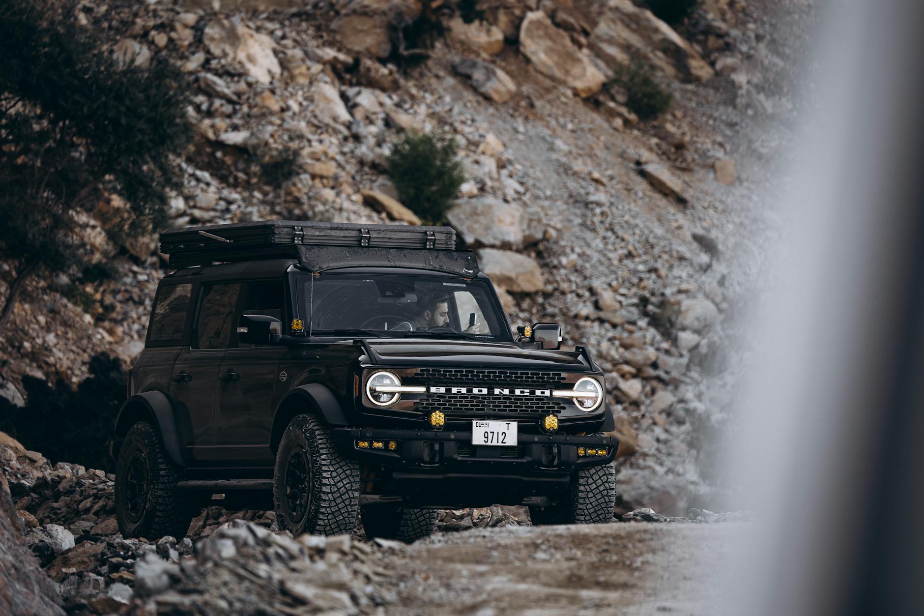 What Is the Ford Bronco Hardtop Cracking Defect?