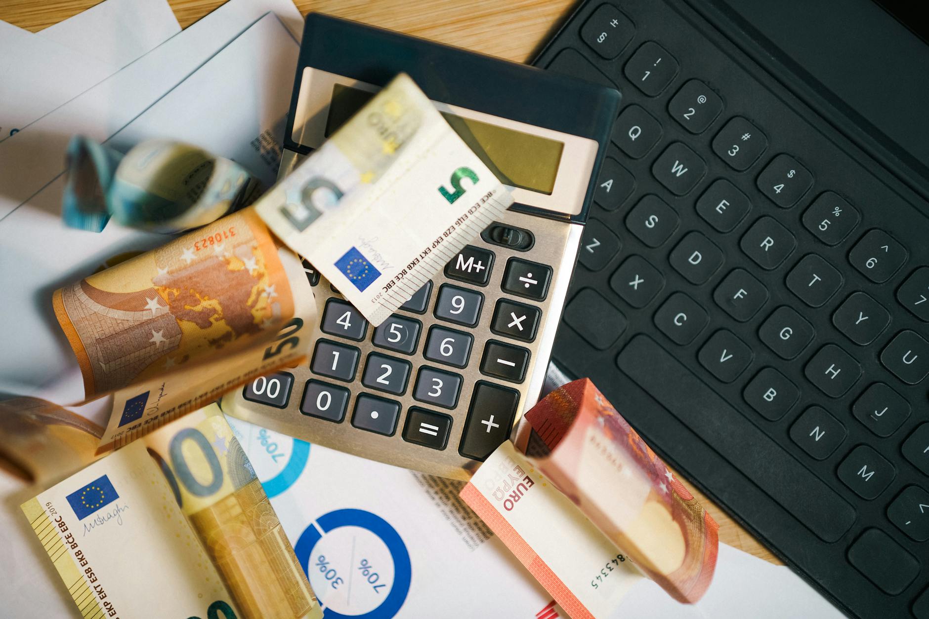 What Overdraft Fees and Charging Practices Are at Issue?