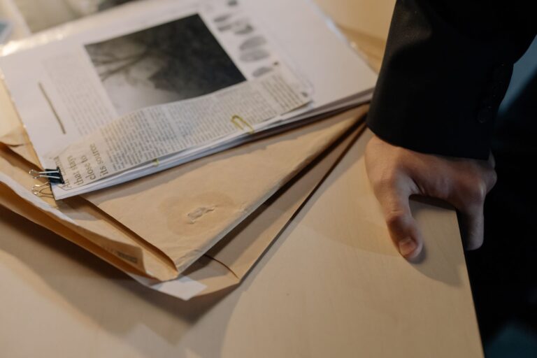 How to preserve evidence for your flight delay damage claim - Featured image