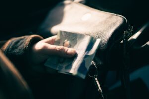 Canadian Bank Customers May Claim $45 Million Compensation Settlement Fund - Featured image