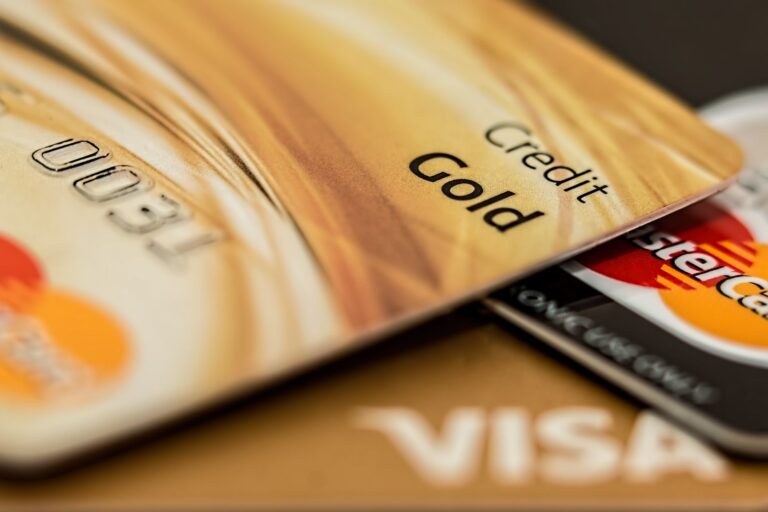 Visa Mastercard ordered to pay $38 billion in massive swipe fee settlement - Featured image