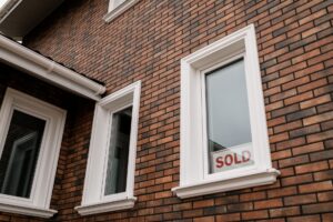 house sold sign real estate