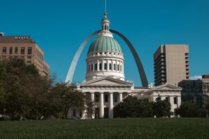Missouri Attorney General Investigates Social Media Platforms After Meta - Featured image